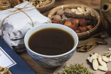 学会二陈汤的七十二变，痰湿、湿热、寒湿，血瘀气郁，通通搞定1.痰湿+胃