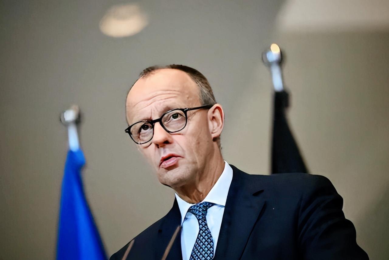 看来欧洲是铁了心！德国总理默茨和捷克总理巴比什同台开新闻发布会，直接把欧洲的态度