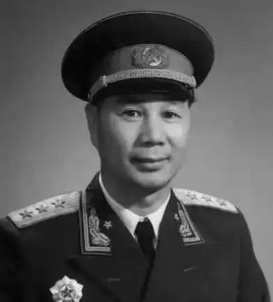 1986年，湖南农民张德仁前往北京，要见杨成武上将，警卫员愣住了：“张德仁同志