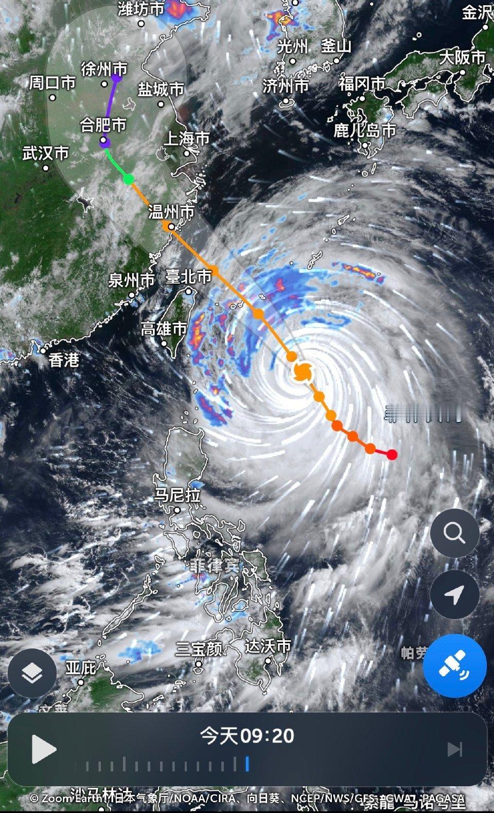 台风巴威又改路线了妈呀这个巴威怎么这么大一个，武汉好像准备停课了。