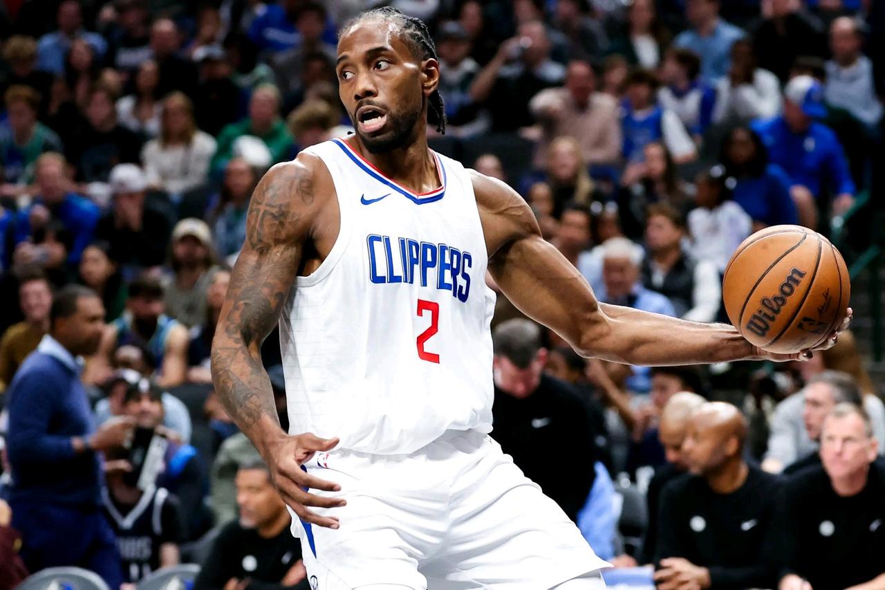 加兰天使与魔鬼，小卡太稳！快船客场加时赛艰难战胜独行侠，终结了4连败，不得不