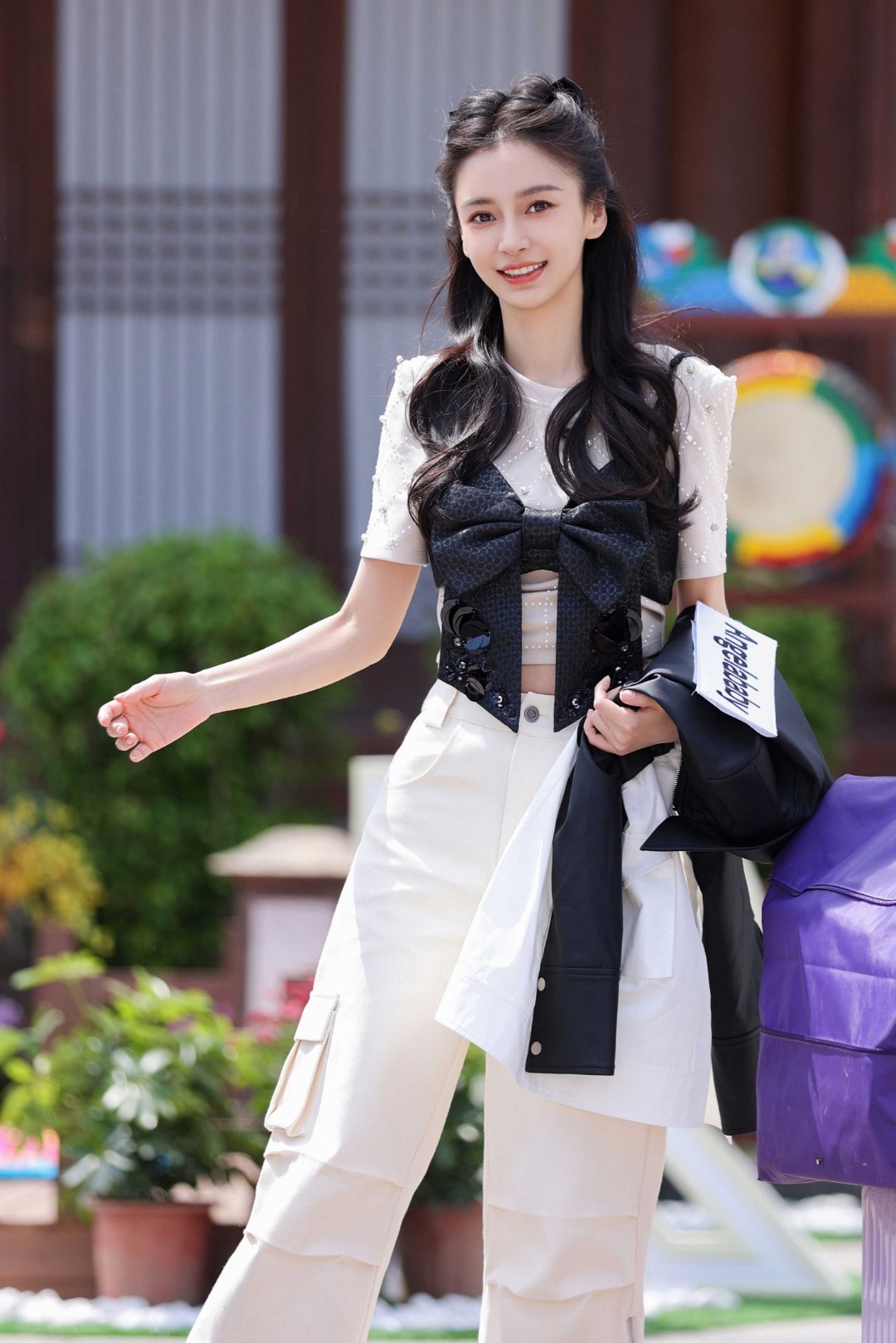 angelababyangelababy在彼此江南烟雨里种下玫瑰，在信仰与黎
