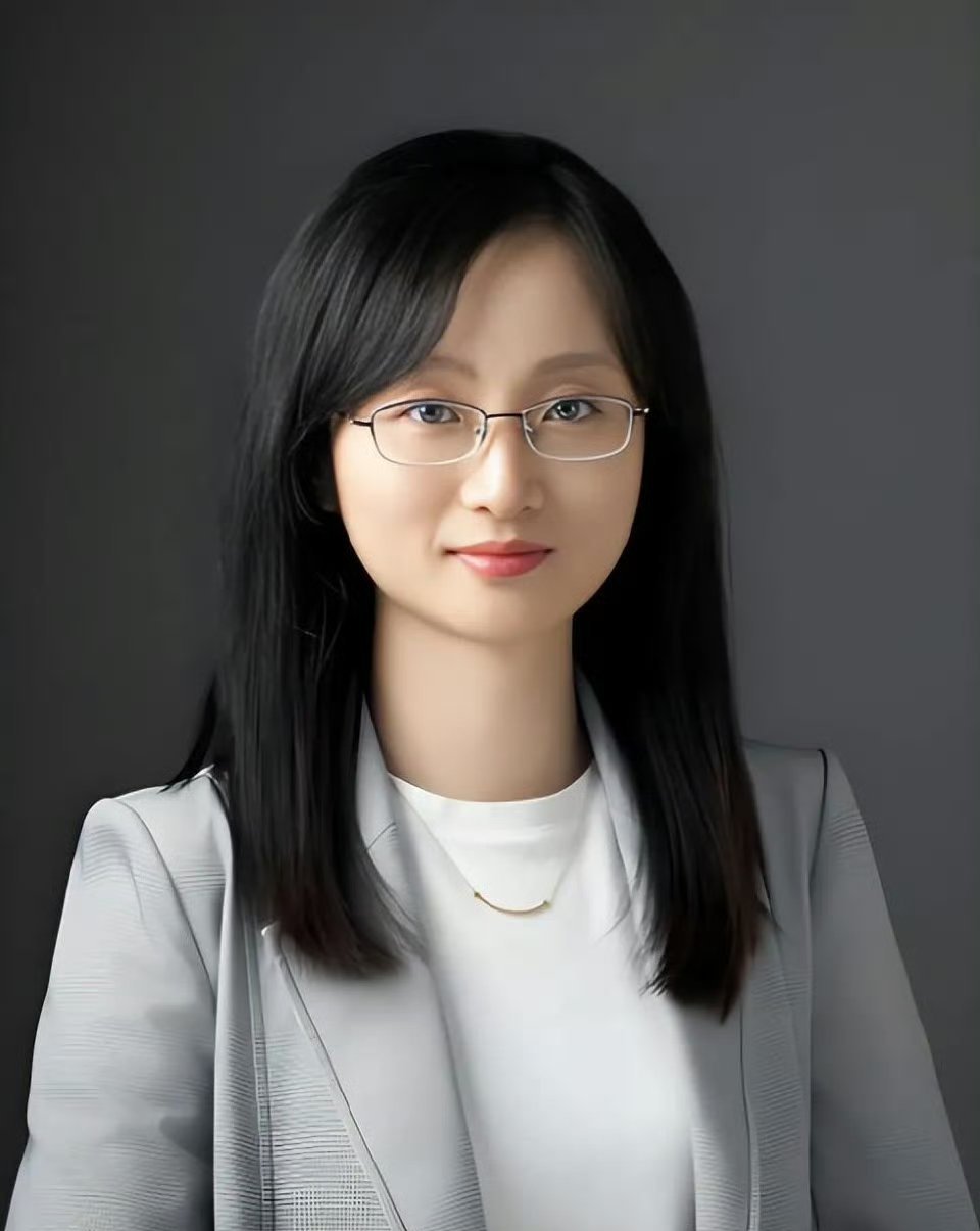 这么年轻漂亮的南京大学博士生导师，可惜了。不知道人生有什么过不去的坎，才33岁就