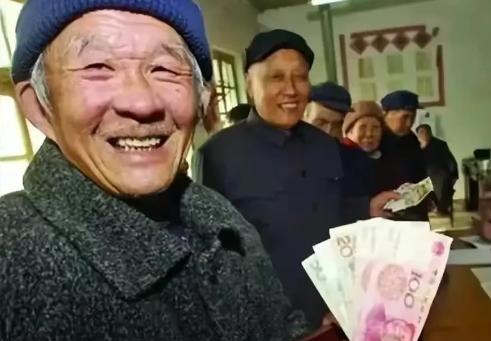 当大家都开始交社保，看着是好事，实则却可能埋下隐患，这么多人一起缴纳，确实可以解