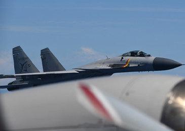 🔥硬核警告！歼-15东海“反杀”，F-15神话破灭，日防长吓得发抖！日方妄称歼