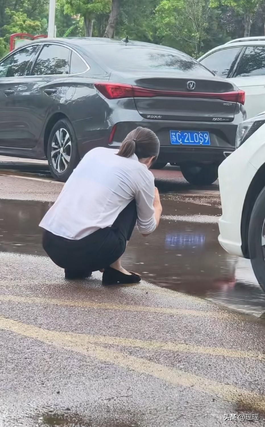 聊了两个月的男网友忽然消失了，在这里郁闷半天了