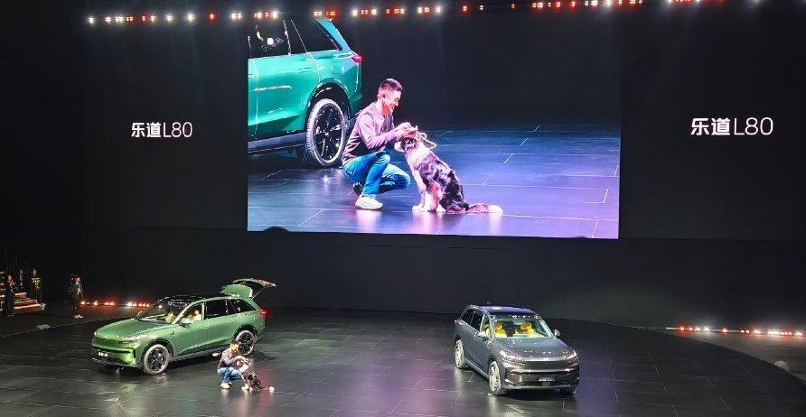 说实话，乐道L80这设计师我怀疑是不是收纳癖晚期患者。240L的前备舱啥概念？我