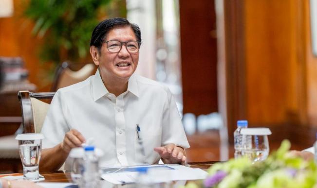 菲律宾最高法院一纸命令，直接把总统府逼到了墙角——要求费迪南德·马科斯在10天内