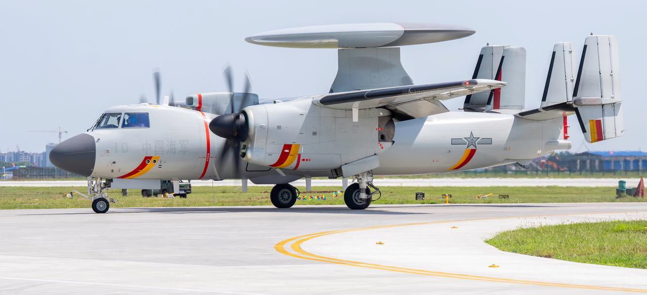 海军三剑客：空警-600、歼-35、歼-15DT。就这个组合，放眼全世界战斗力