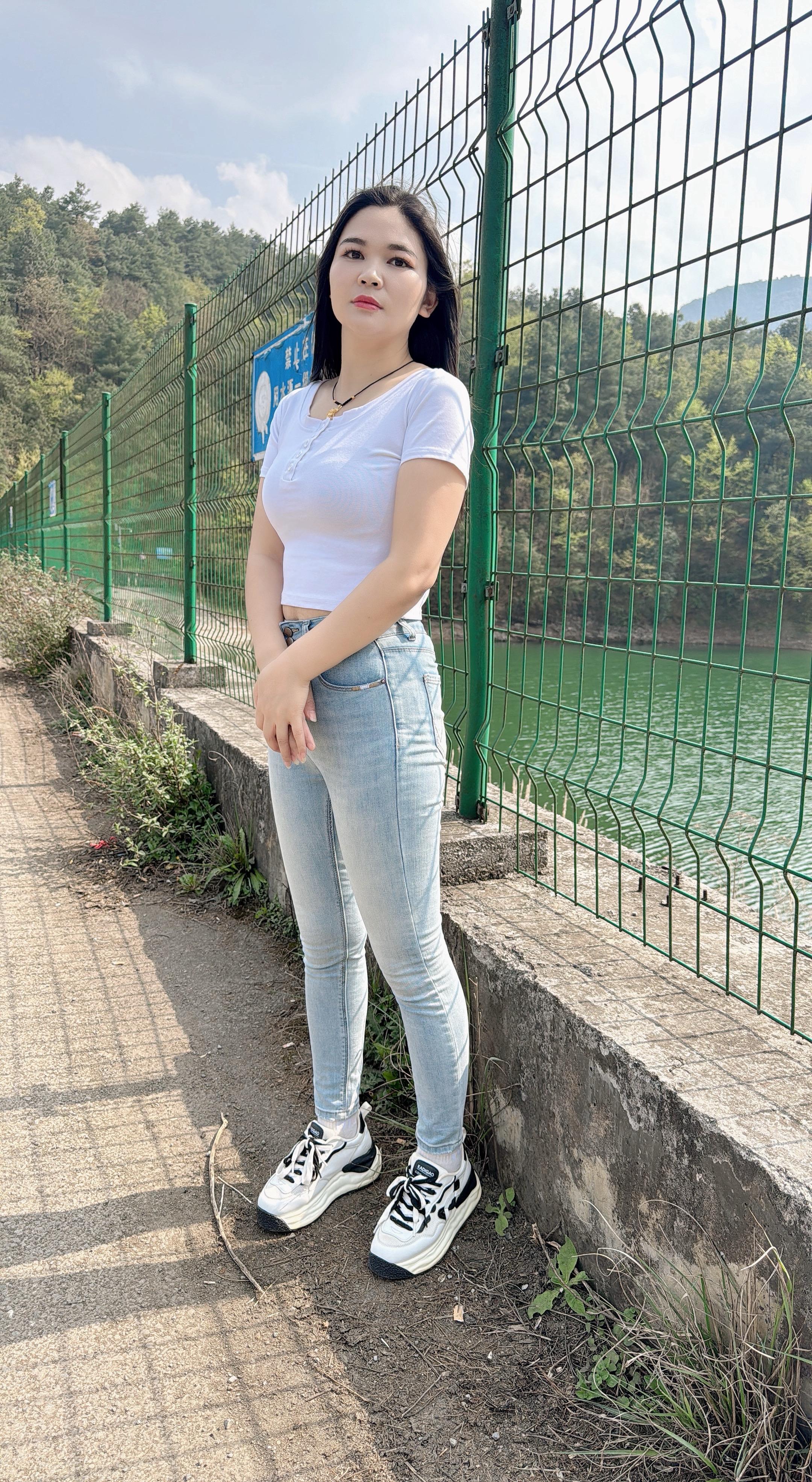 农村 胖胖的女生