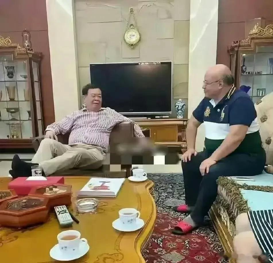 这就是网友对曹德旺和胖东来老板的认知！​​​