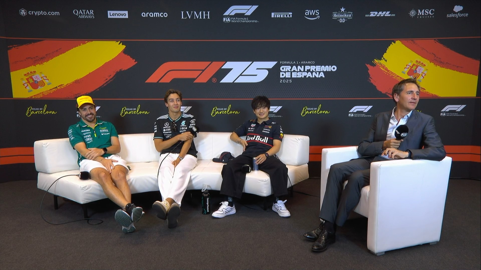 F1如今F1赛车的尺寸太大，也是导致F1摩纳哥大奖赛超车困难的原因之一。对此阿