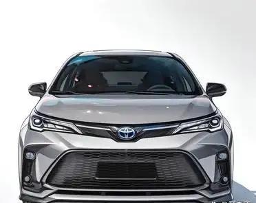 丰田汽车是真硬，现在2025年马上都要过完了，人家还在使用2.0L发动机，最关键