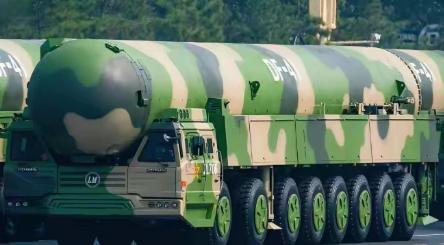 网上有人说：我们有时候挺尴尬的！台湾本来就是中国的，干嘛需要别国来承认，现在的结