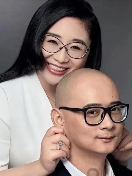 离婚两年多，傅首尔已成功减重约40斤，如今的她专注于提升自己
