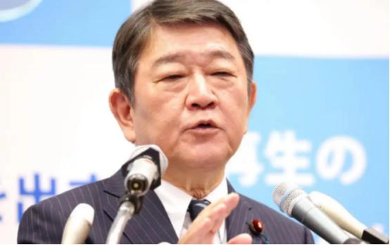 茂木敏冲对中国喊话！这位日本外务大臣就中日对峙发出警告，如果中国再想要揪着历史问