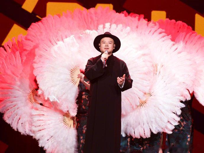 岳云鹏如今小岳岳已经变成中岳岳了岳云鹏说小岳岳已经变成中岳岳了被岳云鹏的中岳岳梗