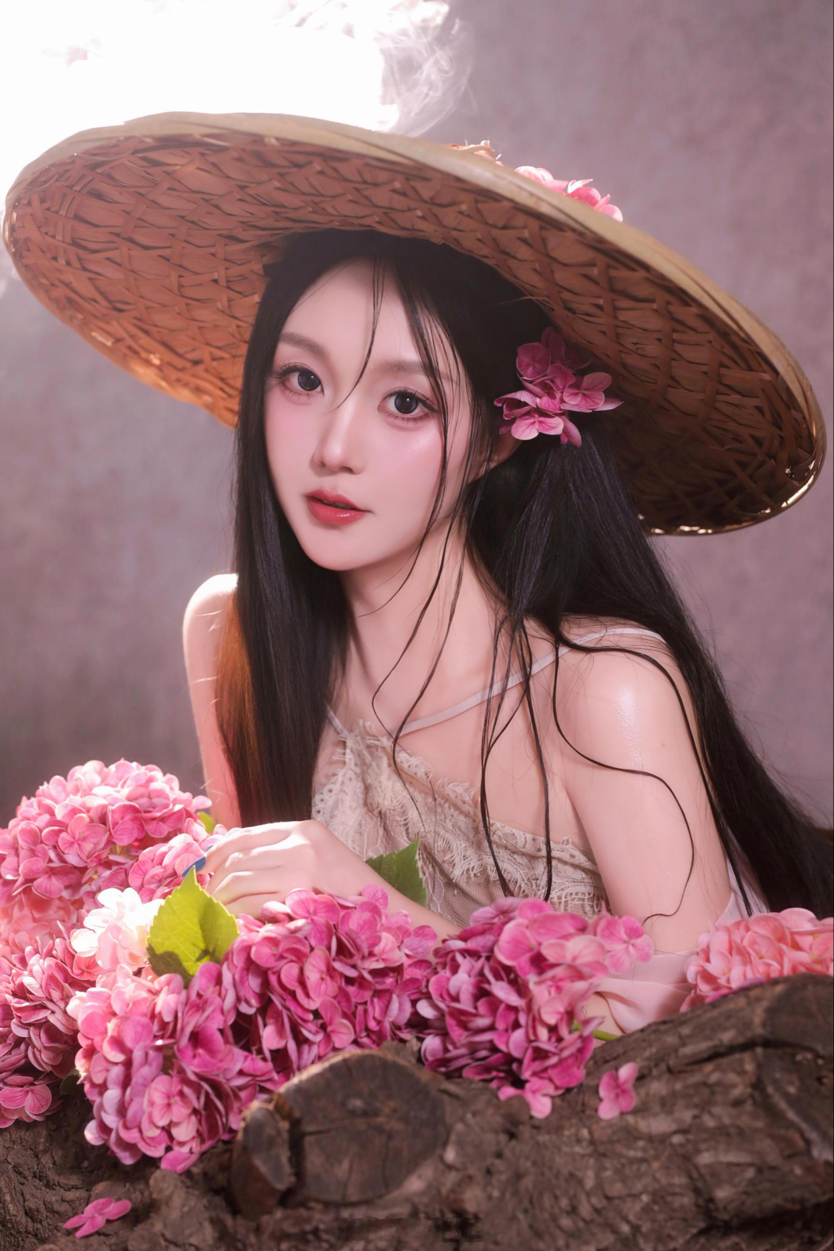 “我不爱无聊人间，只偏爱你眉眼。”清冷新中式/海倩工作室沈阳约拍氛围感少女写真新