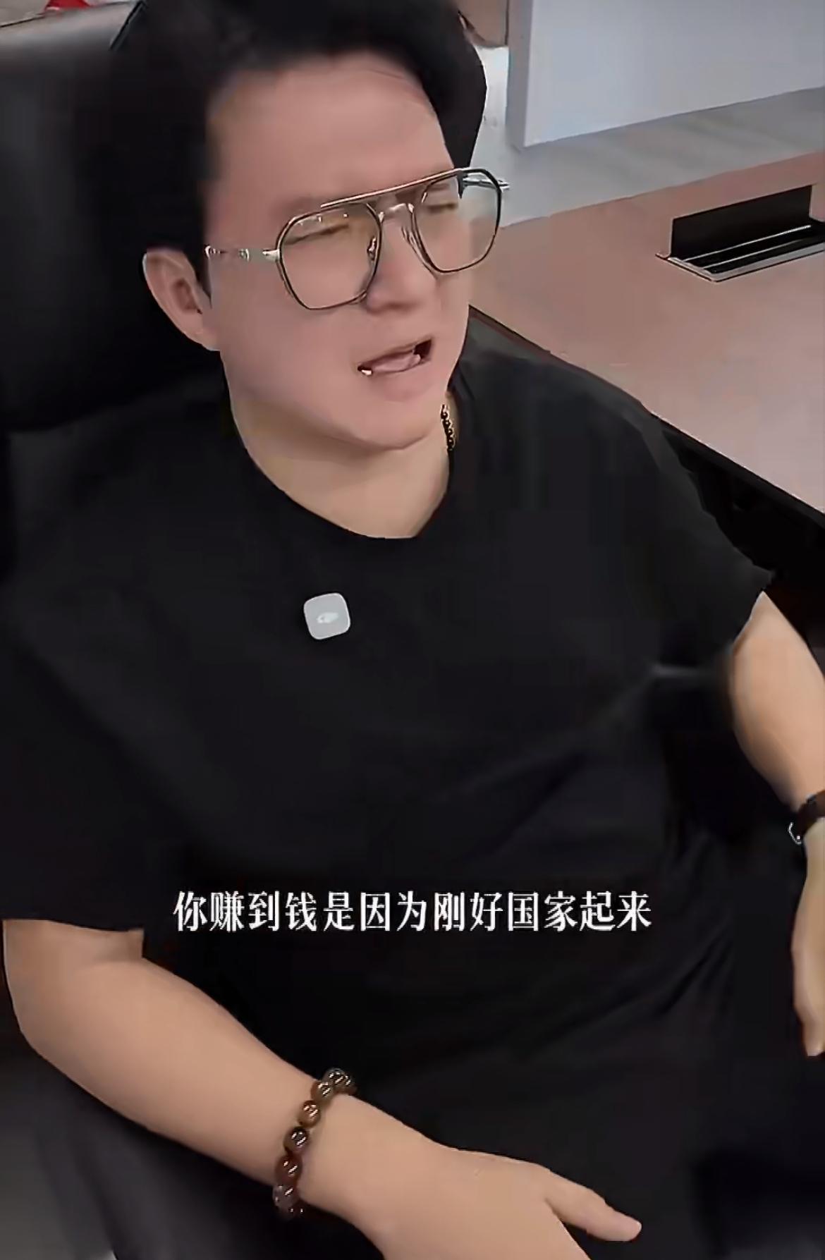 马来华人吐槽中国游客没有素质，你们赚到钱是因为国家发展起来了，不是你们的能力，出