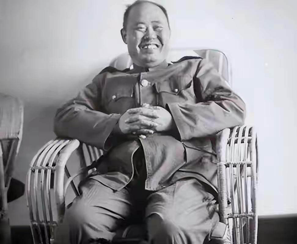 一、1955年授衔基本事实-傅作义未授任何军衔：他时任水利部部长（非军职