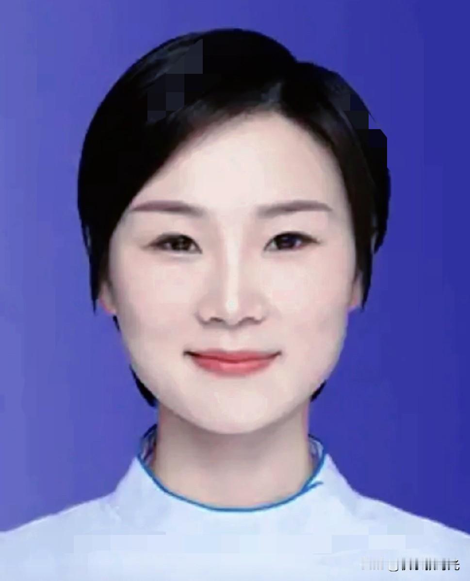 硕士生护士长有多牛？病人的评价里藏着答案护士长彭晶晶，据说彭护士长是硕士生，