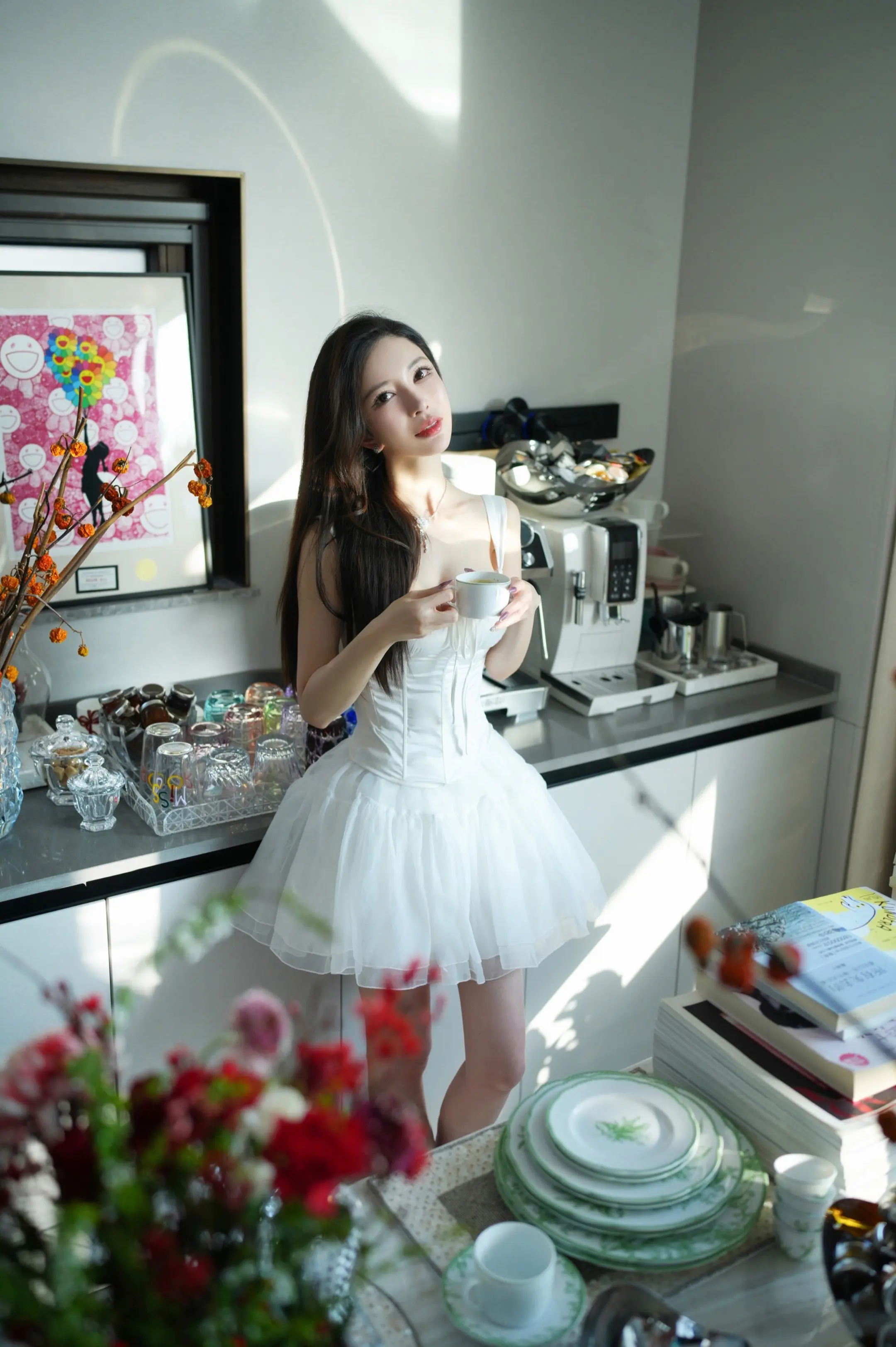 撒娇和黏人，从来都不是天生的“技能” 而是一种被爱滋养后的自然流露 是...