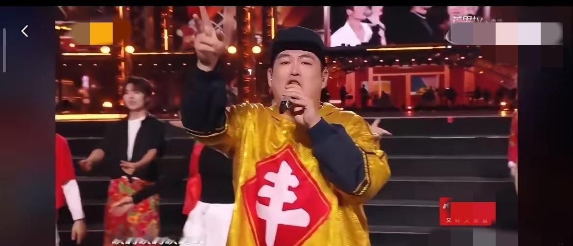 赵本山儿子赵大牛登芒果台，收视率竟暴涨15%。这年头，满屏都是瘦成闪电的男团。