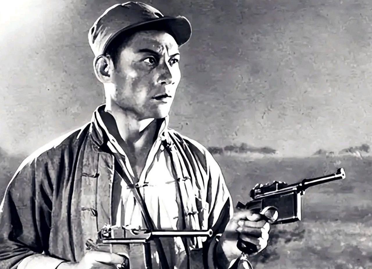 1941年，八路军侦察员刘锡坤执行任务期间，夜晚借宿在地主太太家中，地主的儿媳妇