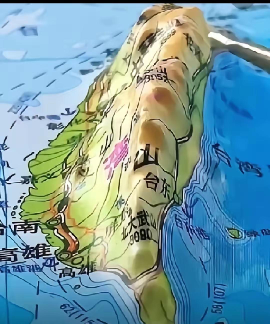 今天看到台独网上说不接受中国大陆统一台湾！有美国人也说不承认二战后台湾属于中国的
