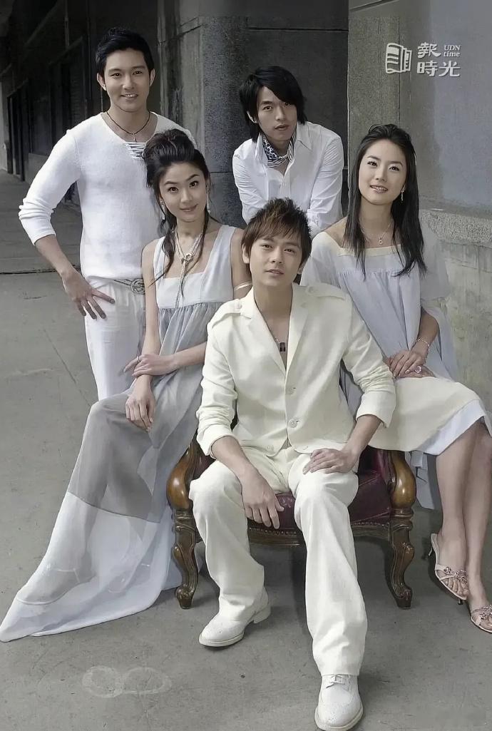 这部偶像剧当时火遍大江南北，当时真觉得女二比女主漂亮太多了…​​​