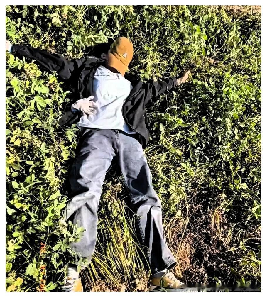 高考结束后，河南周口一名18岁男孩自我估分只有380分，自认升学无望，怕让父母失