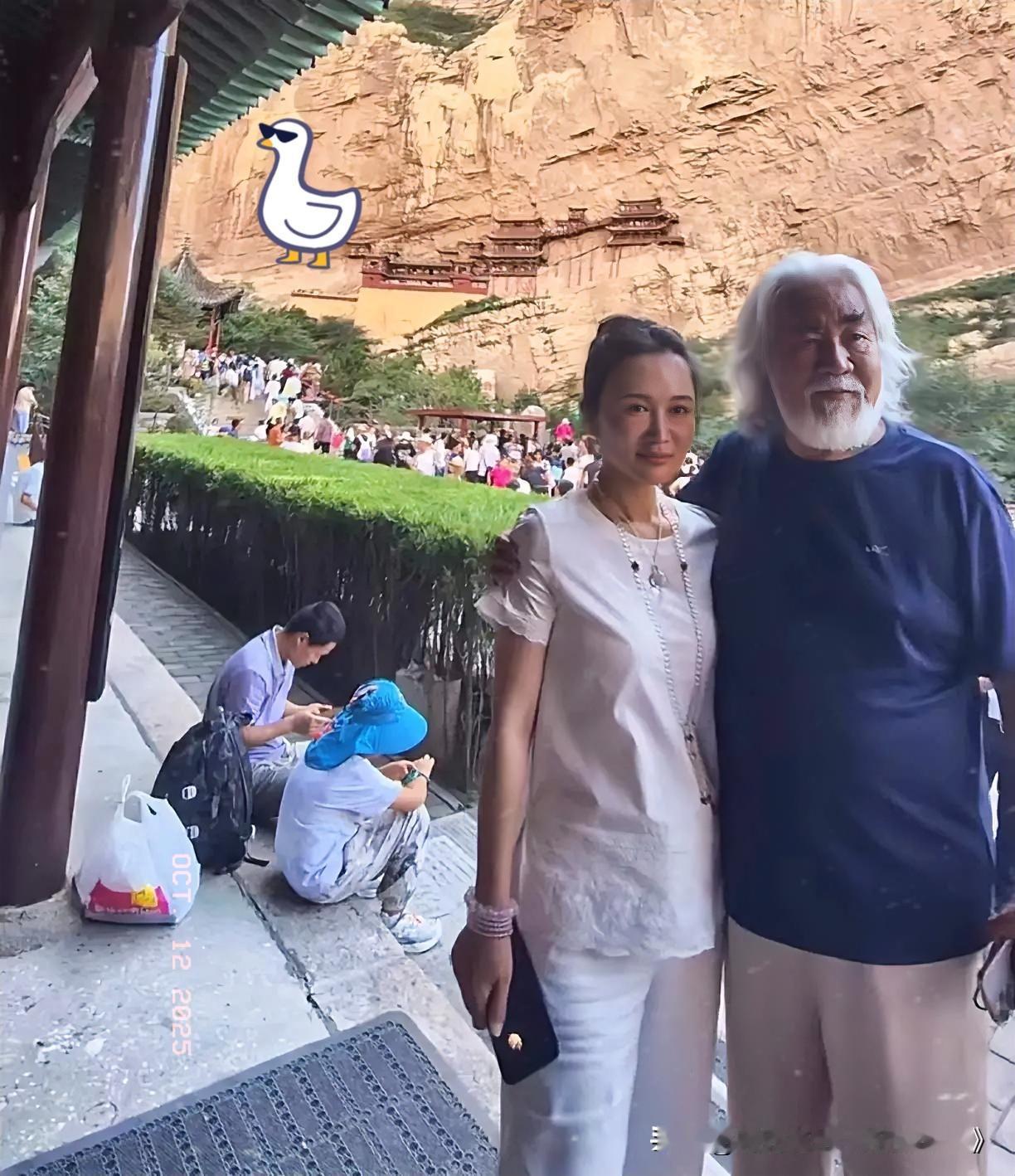 张纪中那43岁的老婆，给天下女性敲了记警钟，嫁人可以嫁比自己年龄大的，但千