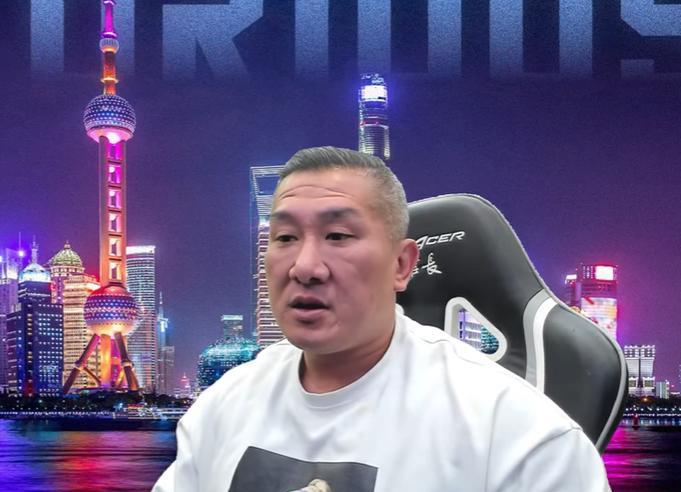 馆长解释下架“挺绿歌”针对绿营翻出馆长五六年前的一首挺绿歌来挖苦，馆长昨天（3
