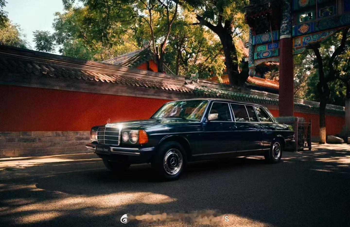 每日一车中国最早的合资豪华车——一汽奔驰V123，尊！​​​