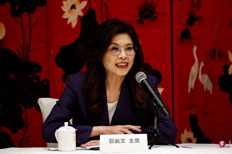 据台湾《联合报》报道，国民党主席郑丽文今日（4月20日）接受直播专访时谈及6月赴