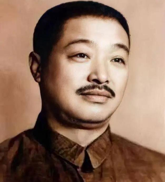 51岁蒋介石第一次见42岁贺龙，结束后叮嘱左右：以后我不要见他了。蒋介石与我党的