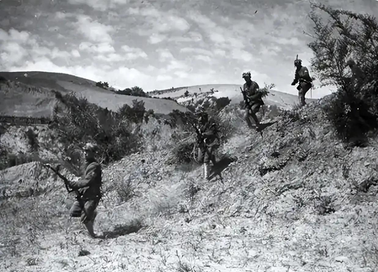 1984年，刚上战场的徐小丹，仅凭一条不起眼的线索，就发现了越军炮兵阵地，根据他