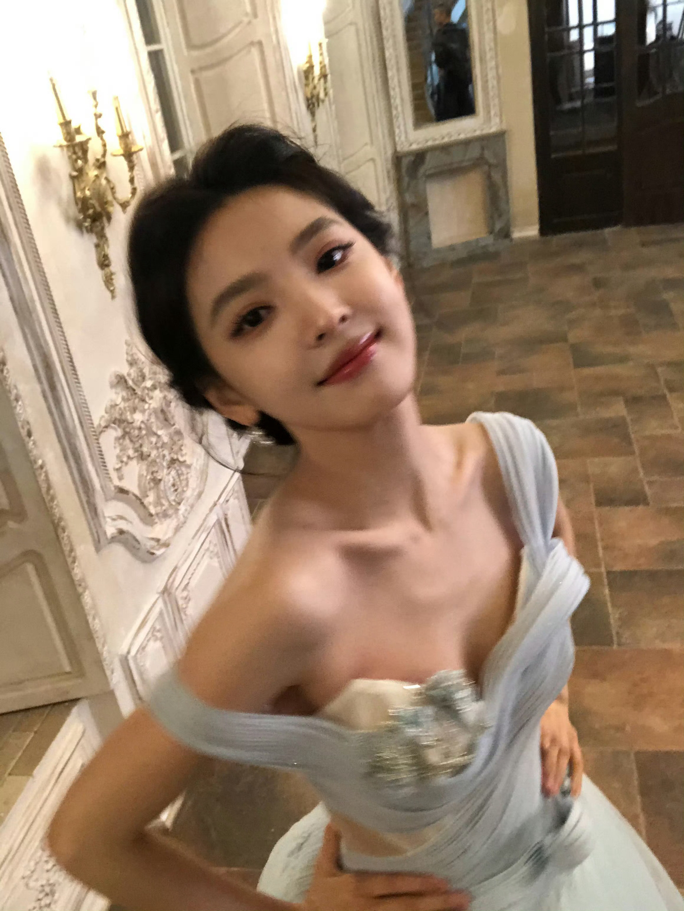 章若楠冷玉公主妆章若楠这公主妆太绝了！仙女下凡的美貌吧～