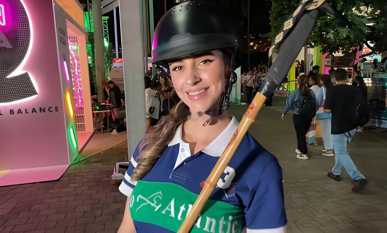 哥伦比亚街拍看看异国他乡的美女！第一张眼神很干净的美女爱了​​​