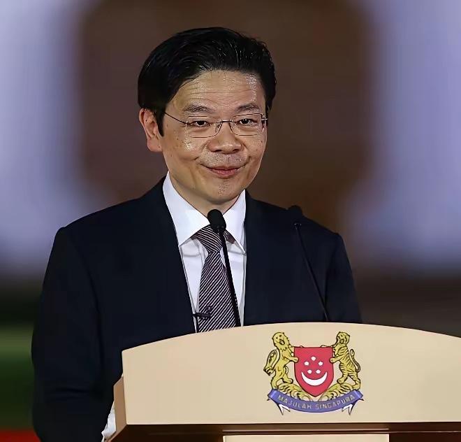 认错了祖宗，拜错了庙一一撮尔小国新加坡在中国面前，逆势而动最近新加坡总理黄