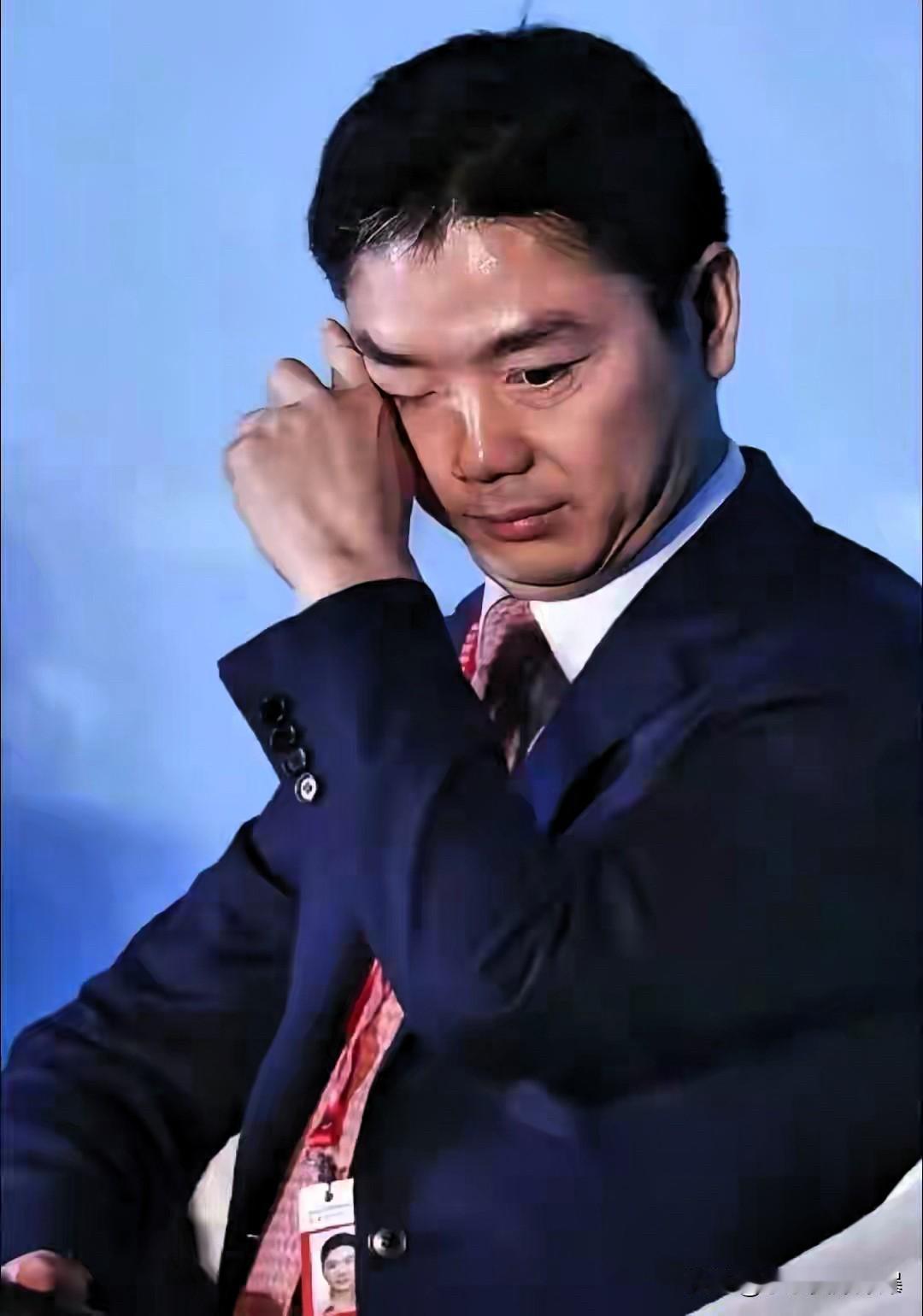 估计刘强东这两天都睡不着觉吧京东巴黎仓库圣诞季遭“专业盗贼”组团洗劫，操作狠到