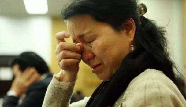 38岁孕妈拒绝孕检, 39周剖腹产, 医生气的怒斥自以为是!