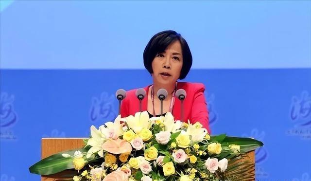 黄智贤喊了这么多年“统一“，最后大陆自己把她请出局了。不是因为她说错了什么，而是