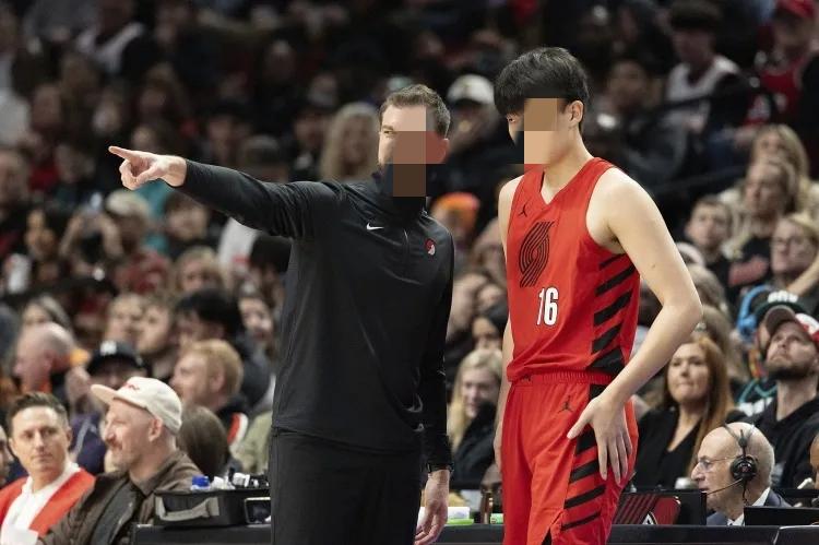 华人老板在nba根本没话语权，杨瀚森已经被开拓者雪藏四场了，即使开拓者老板都