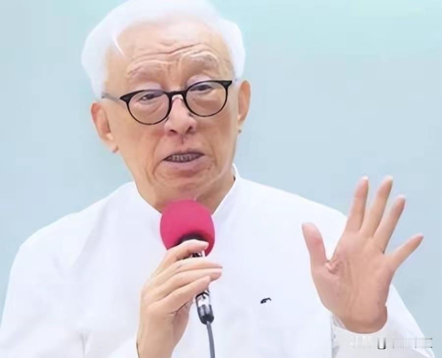 曹兴诚今（29日）在脸书发文妄称，沈伯洋投入选战四个月，掀起了“洋流”潮。九月2
