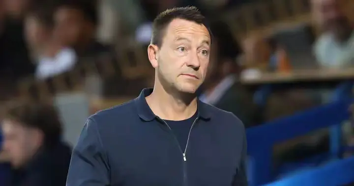 传奇球星球衣慈善拍卖：筹得近30万英镑善款