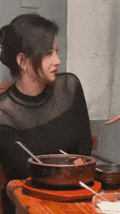 这样的小姐姐一般会很受欢迎，主要是不做作。