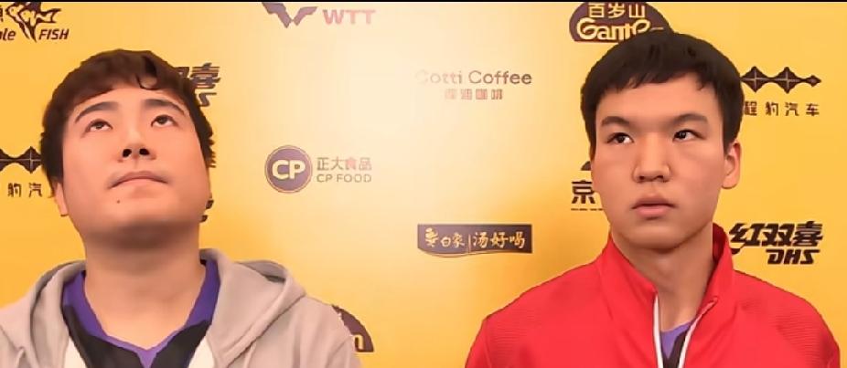刷到梁靖崑和向鹏晋级男双16强的赛后采访，笑到不行😂向鹏在回答记者提问，