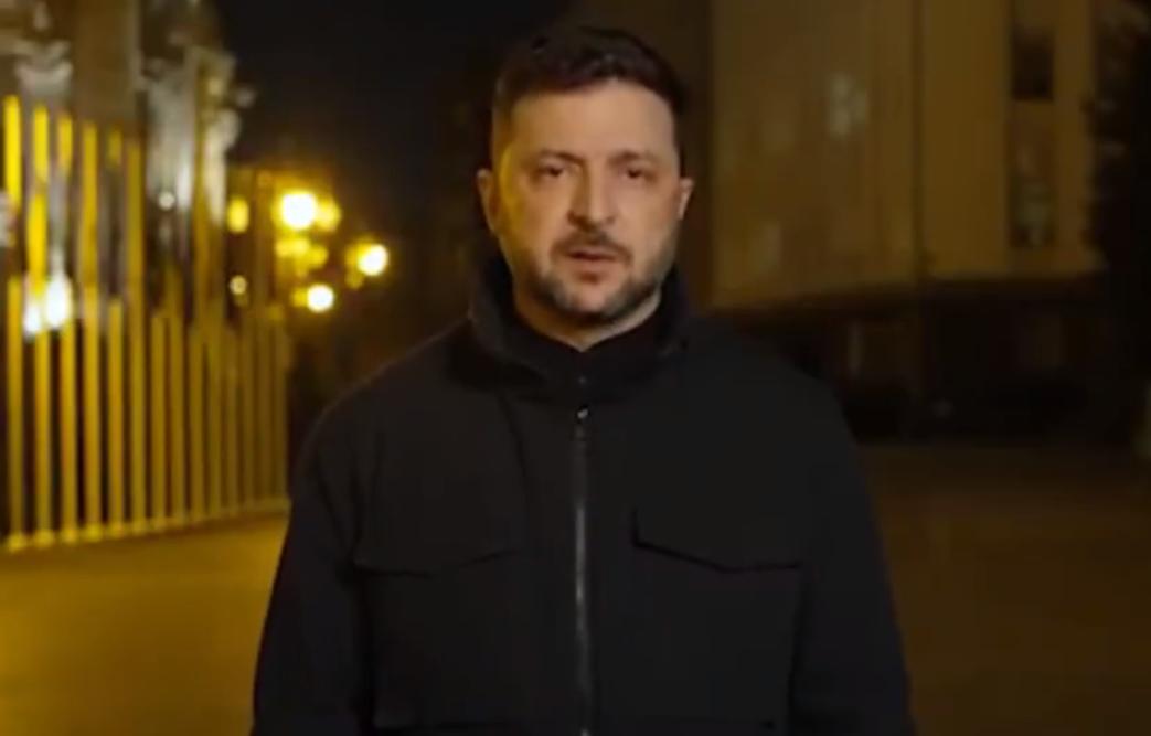 美国正式开始对泽连斯基出手了，泽连斯基办公室主任已经被乌克兰反贪部门带走了，办公