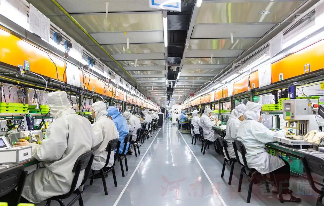 为什么中国大陆的工厂无法取代富士康?其实说白了,如果按照富士康的管理模式走,那绝